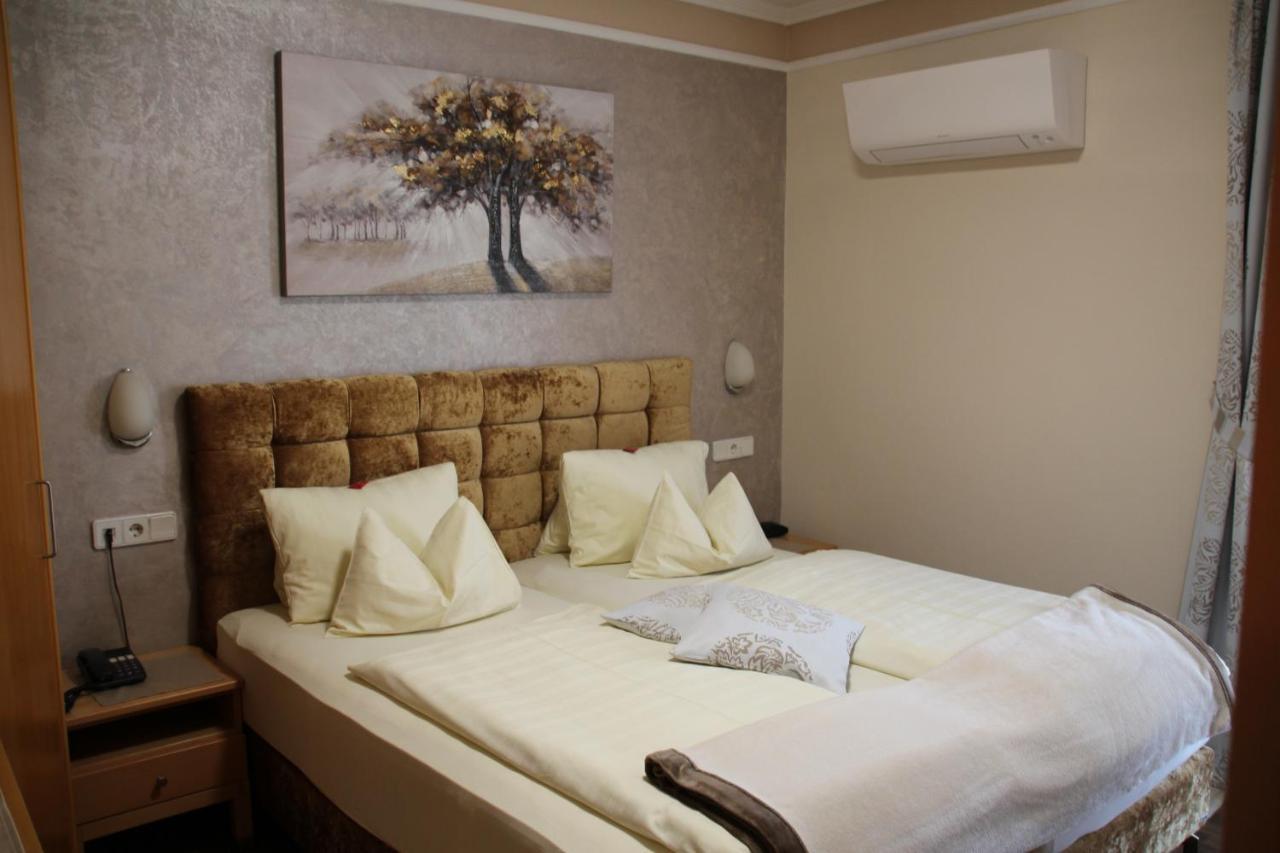 ליבניץ Hotel Lang מראה חיצוני תמונה