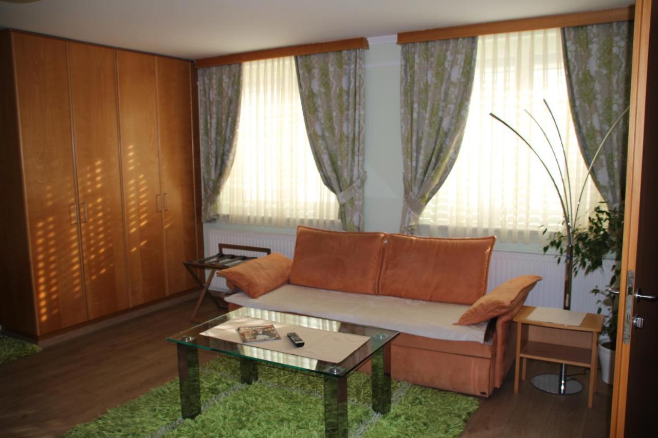 ליבניץ Hotel Lang מראה חיצוני תמונה